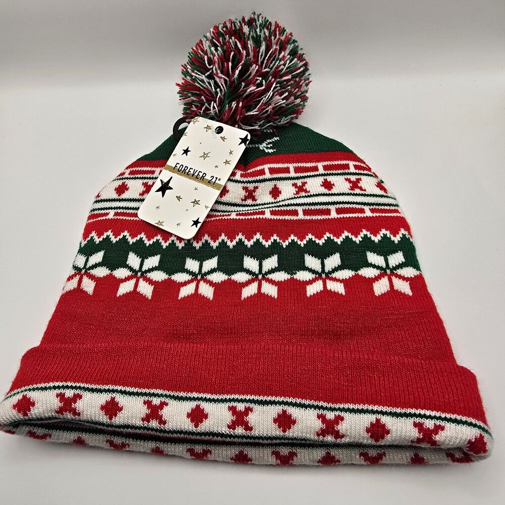 NWT Forever 21 Christmas Winter Beanie Red Green Fair Isle Pom Pom Hat